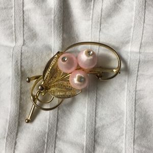 Vintage Gold Leaves with Pink Details Brooch